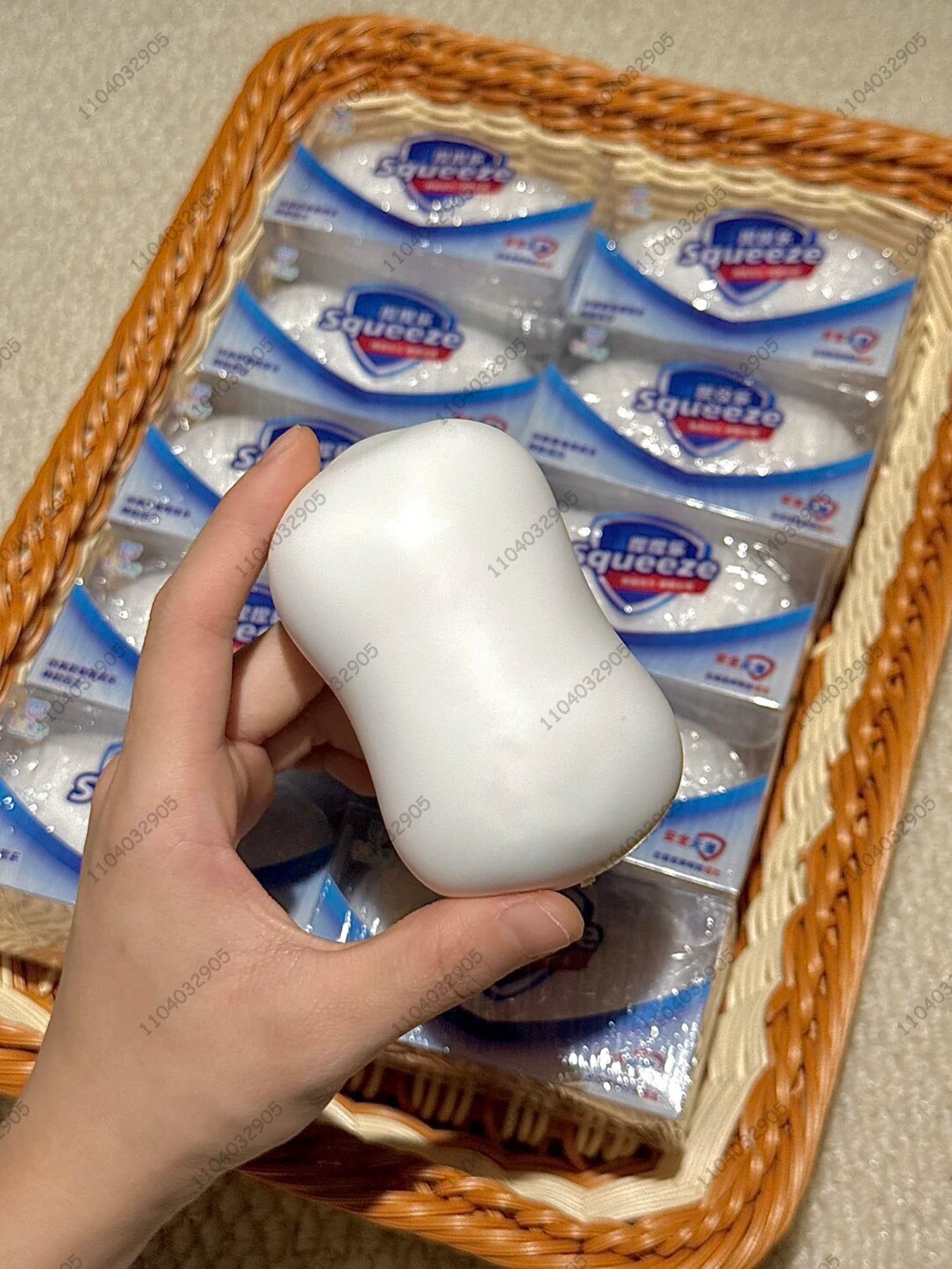 🧼 Squishy Ball Anti-Stress – Le Jouet ASMR qui Croque & Détend !