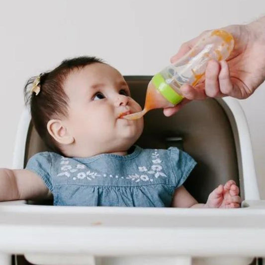 BOUTEILLE A PRESSER AVEC CUILLERE INTEGREE| Nutripress™ - Bébé Calinou