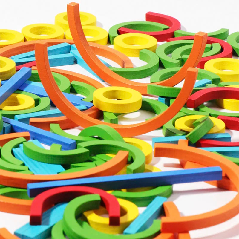 Jeu de construction en bois pour apprendre les formes