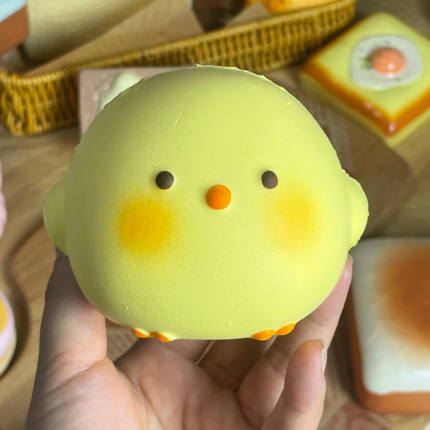 🐔 Poussins Géant Squishy – Le Jouet Antistress qui Fait Craquer Tout le Monde ! - Bébé Calinou