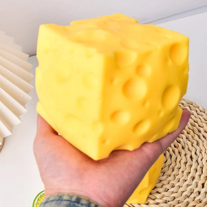 🧀 Squishy Fromage Géant XXL – L'Anti-Stress Irrésistible qui Fait Craquer Tout le Monde ! - Bébé Calinou