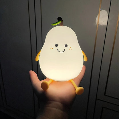 VEILLEUSE POIRE BÉBÉ | LED douce, rechargeable et rassurante pour la nuit - Bébé Calinou