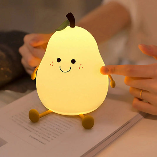 VEILLEUSE POIRE BÉBÉ | LED douce, rechargeable et rassurante pour la nuit - Bébé Calinou